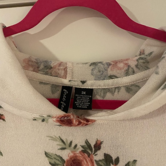 Rue21 Light Weight Hooded Top - Picture 2 of 3